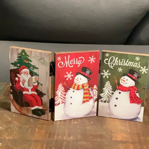 NWT Tri-fold “Merry Christmas” - Picture 1 of 3